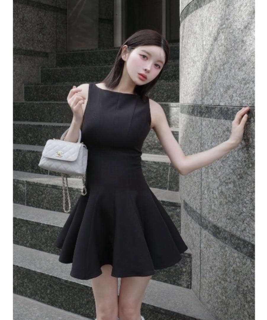 darich ダーリッチ シルエットフ ミニワンピース サイズ 黒S Darich