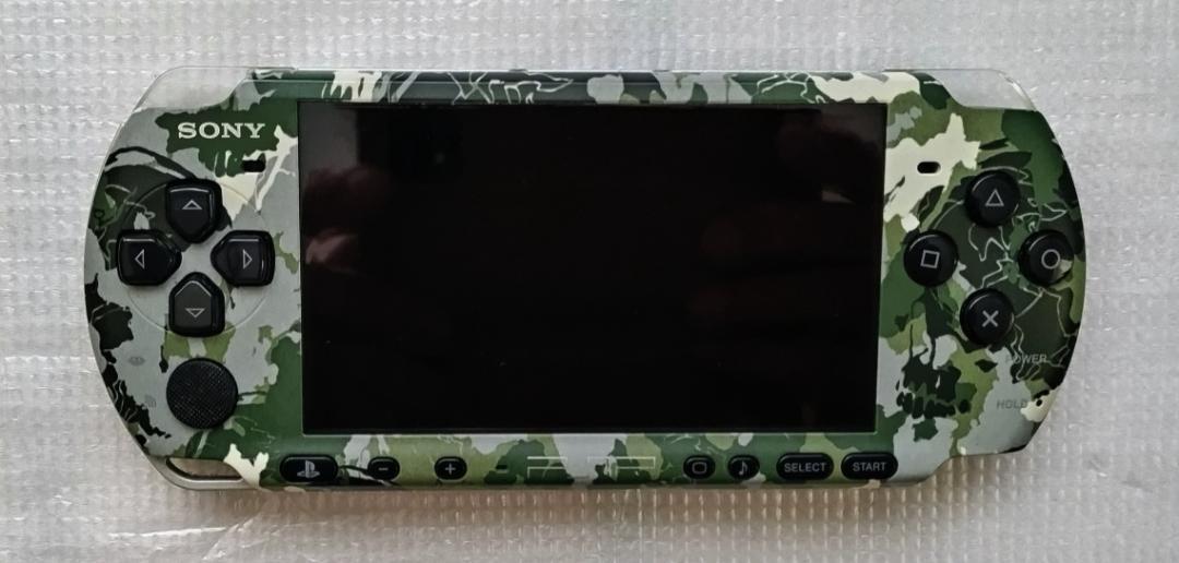 ★希少★限定メタルギヤ PSP-3000 メモリーカード4GB 充電器 作動品★ 画像8