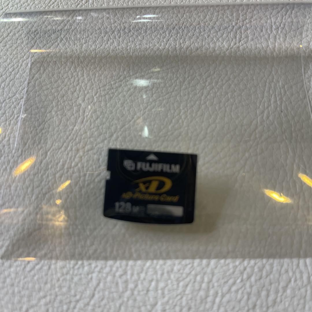 【商品　ジャンク】デジカメ　f 420 & μ（ミュー） 1020&XD128