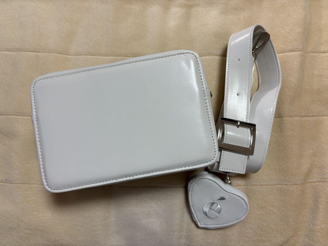 épine é Heart pouch shoulder strap bag - メルカリ