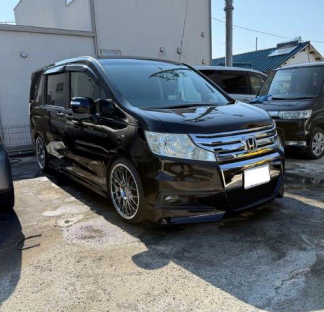 ホンダ　ステップワゴンスパーダ　Z