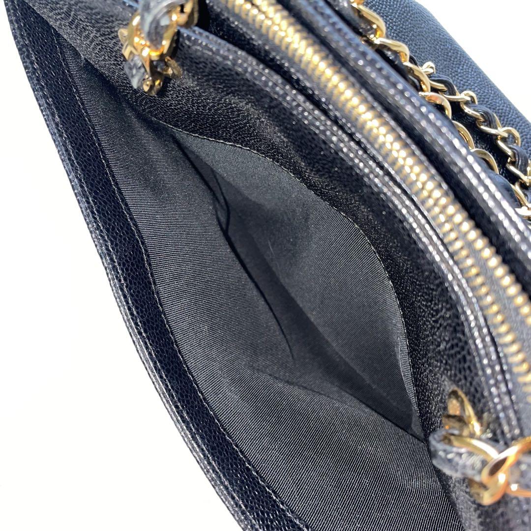 シャネル　CHANEL ブラックレザー ハンドバッグ