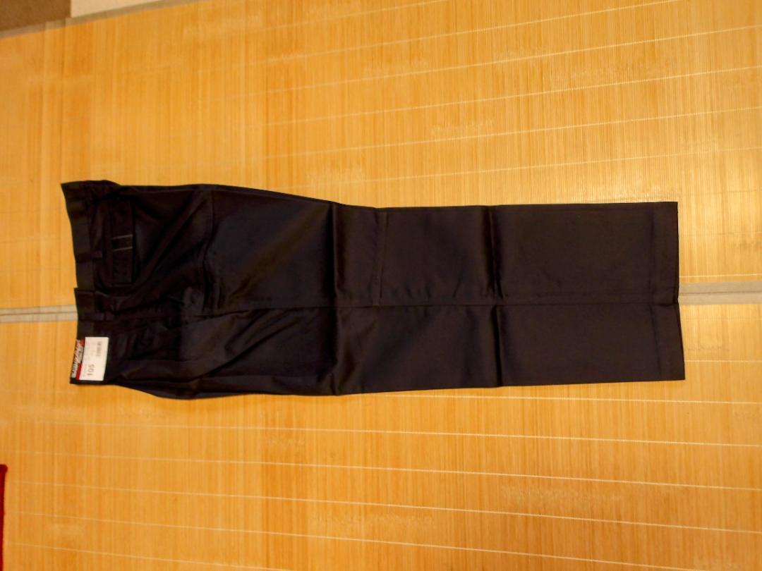 新品未使用:作業服 ブルゾン5L1着・ズボン105cm2本(大きいサイズ) 新品未使用:作業服 ブルゾン5L1着・ズボン105cm2本(大きいサイズ)