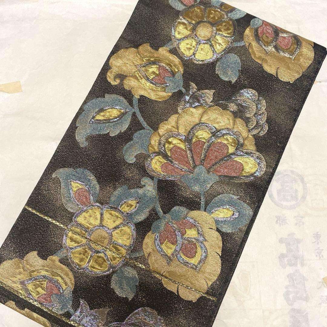 華やかな花柄 袋帯 黒金