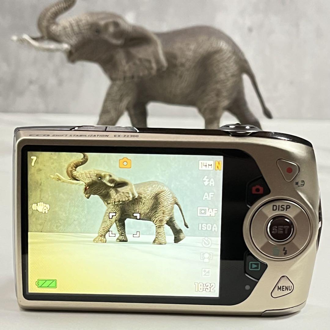 美品　カシオCASIO EXILIM EX-Z2300 ゴールド　動作品 Amazon | CASIO デジタルカメラ EXILIM 1410万画素 5倍 ゴールド