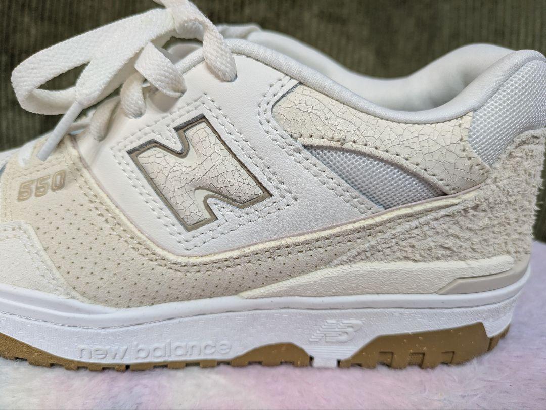 さ*さ様 【美品】New Balance 550 24cm