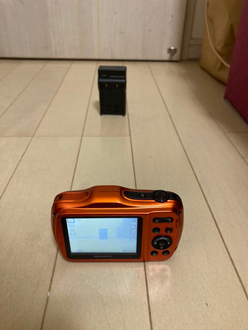 DSC200 WP オレンジ コンパクトデジタルカメラやや傷や汚れあり