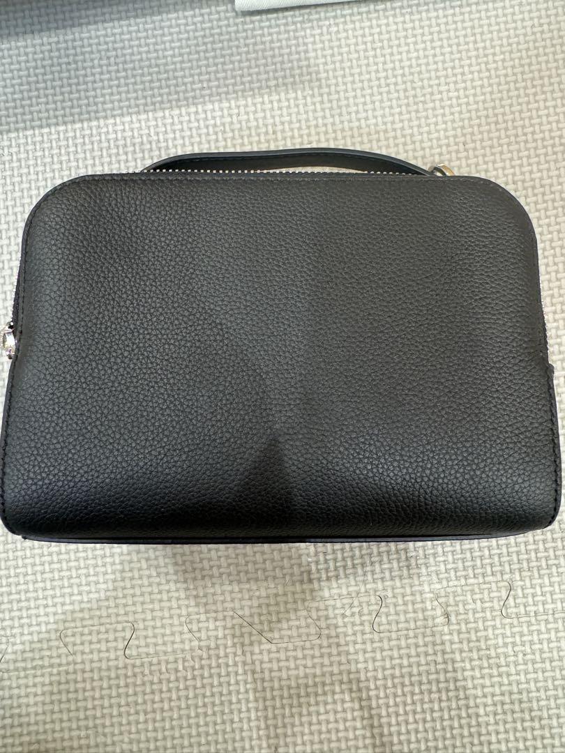 LOEWE ブラック ショルダーバッグ