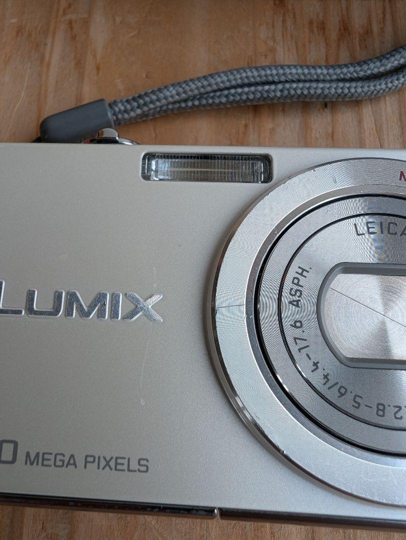 美品 箱、 付属品あり Panasonic LUMIX DMC-FX35