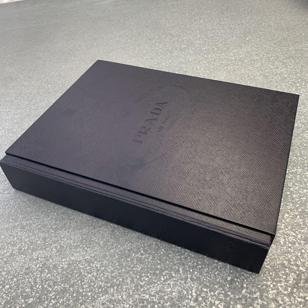 PRADA BOOK プラダ 本 ブック アートブック 写真集 ハードカバー美品