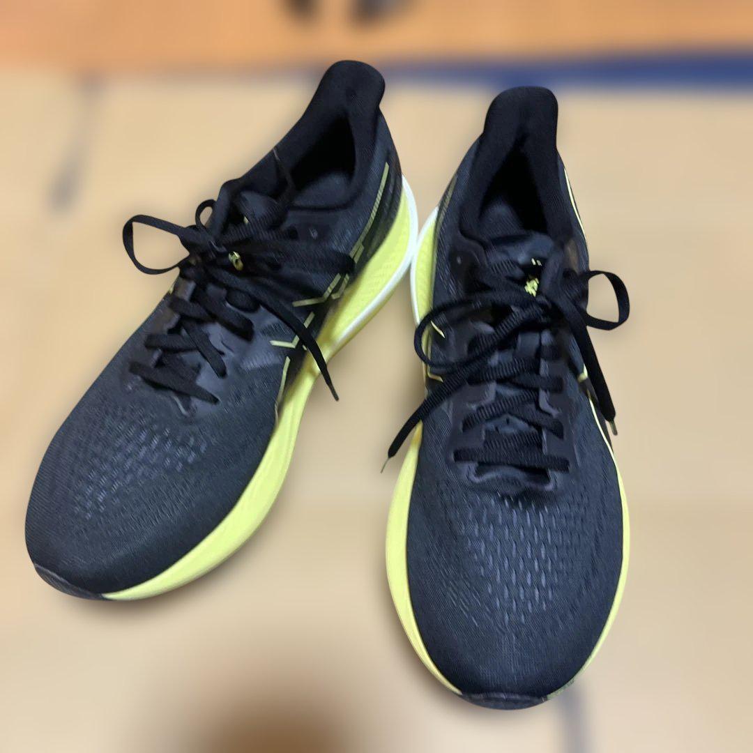 asics ランニングシューズ ブラック/イエローアウトドアシューズ