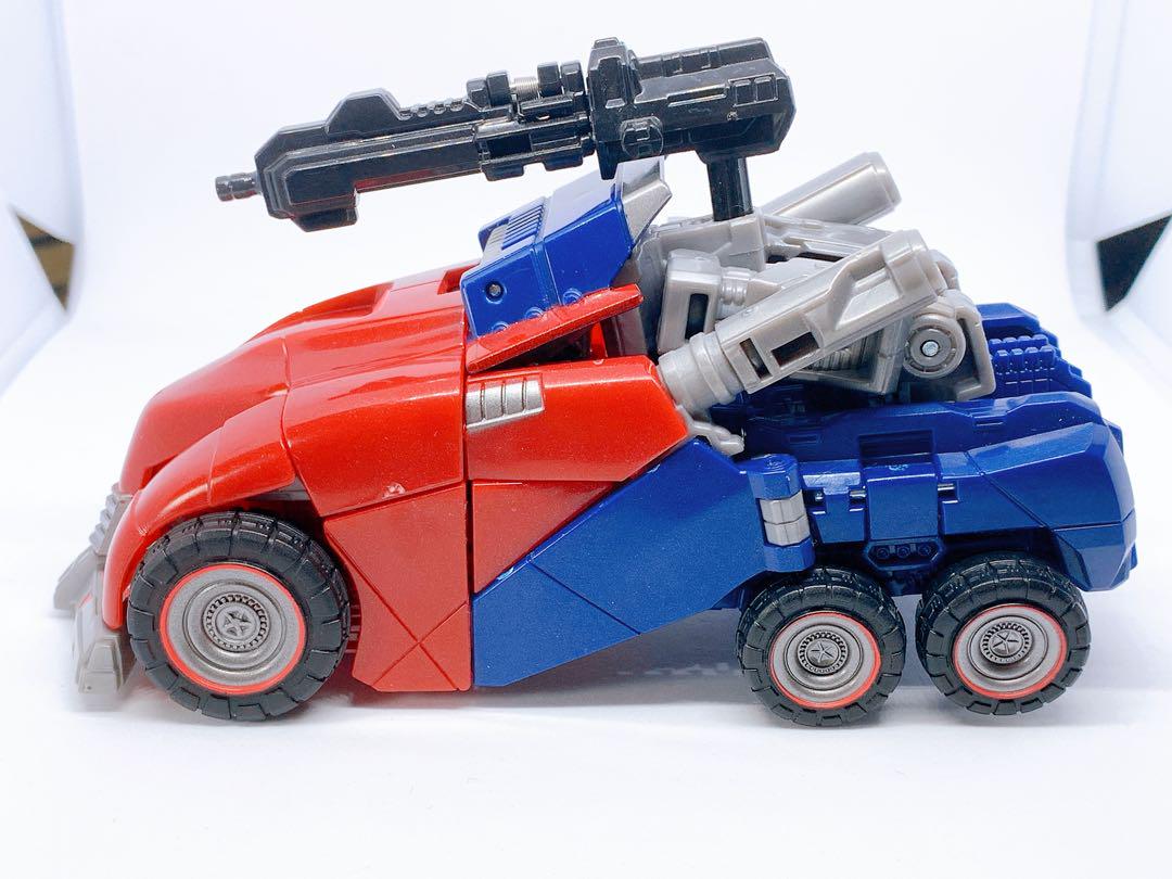 トランスフォーマー ジェネレーションズ セイバートロニアン