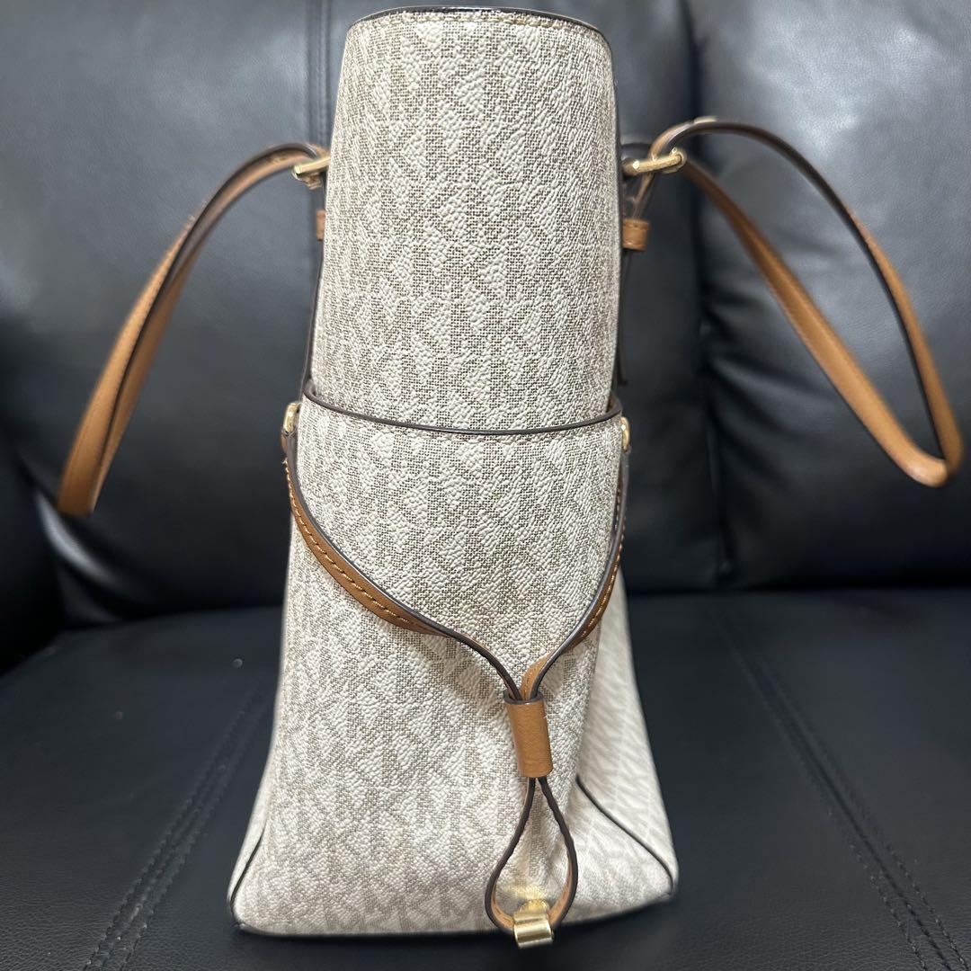 【美品】MICHAEL KORS MKロゴトートバッグ ホワイト×ベージュ