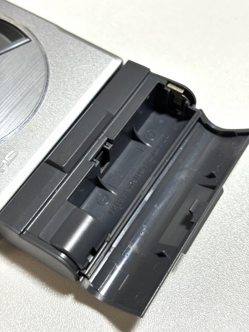 SHARP MDプレーヤー MD-SS321-S 乾電池ケース、リモコン難あり ✨ジャンク品✨シャープ MDプレーヤー MD-ST600リモコン 電池