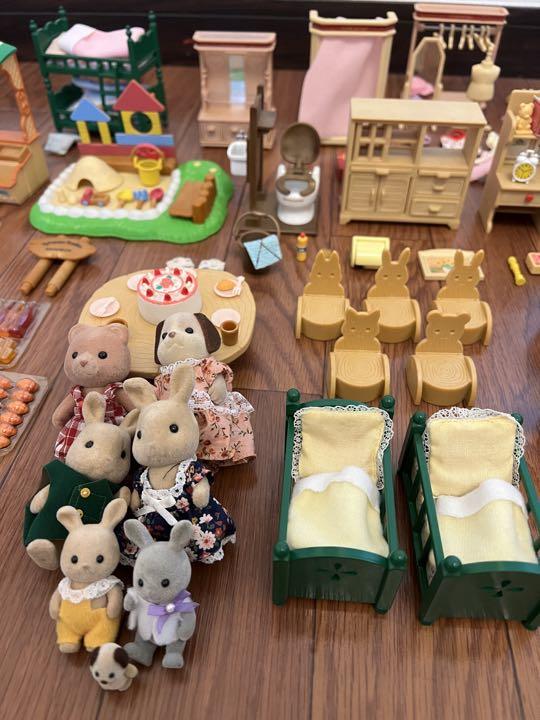 シルバニア　赤い屋根の大きなお家と小物セット
