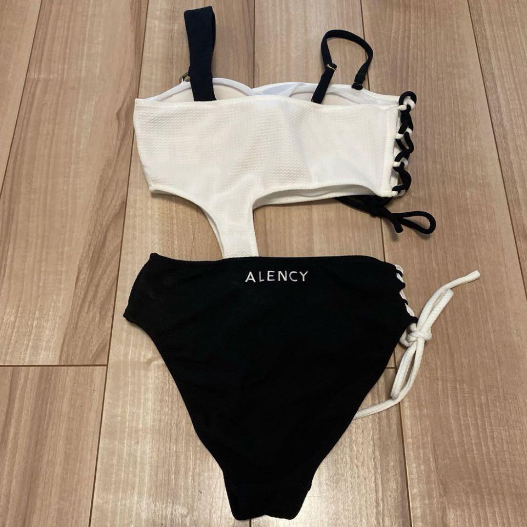 ぴとちゃんブランド「ALENCY」 ロゴ入りトライアングルビキニ