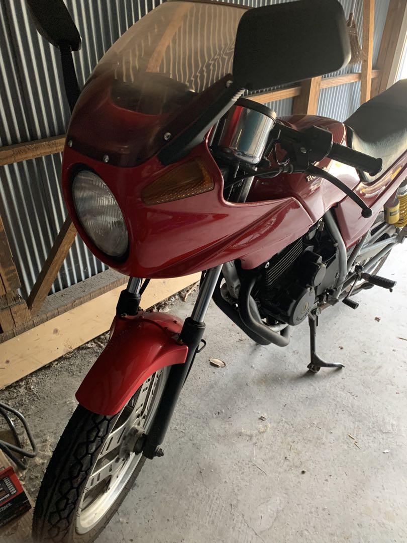 CBX 125F 画像2