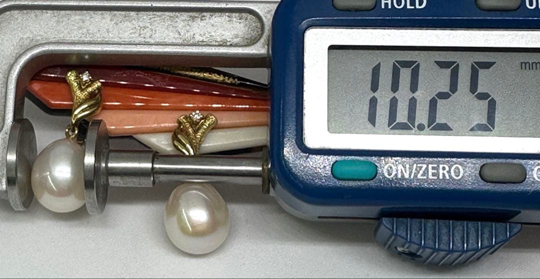 09103本真珠にダイヤモンド付きの素敵なイヤリング　k18金