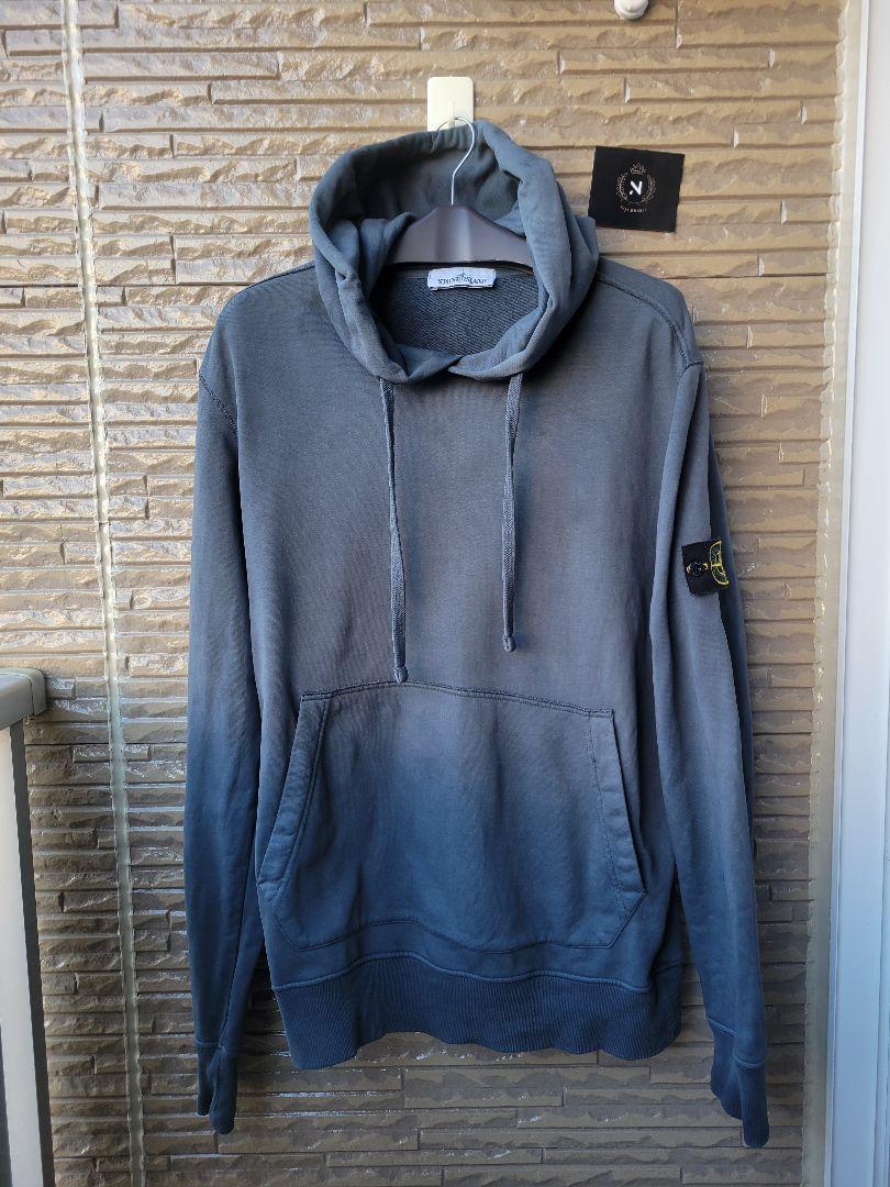 STONE ISLAND グラデーショングレー パーカー
