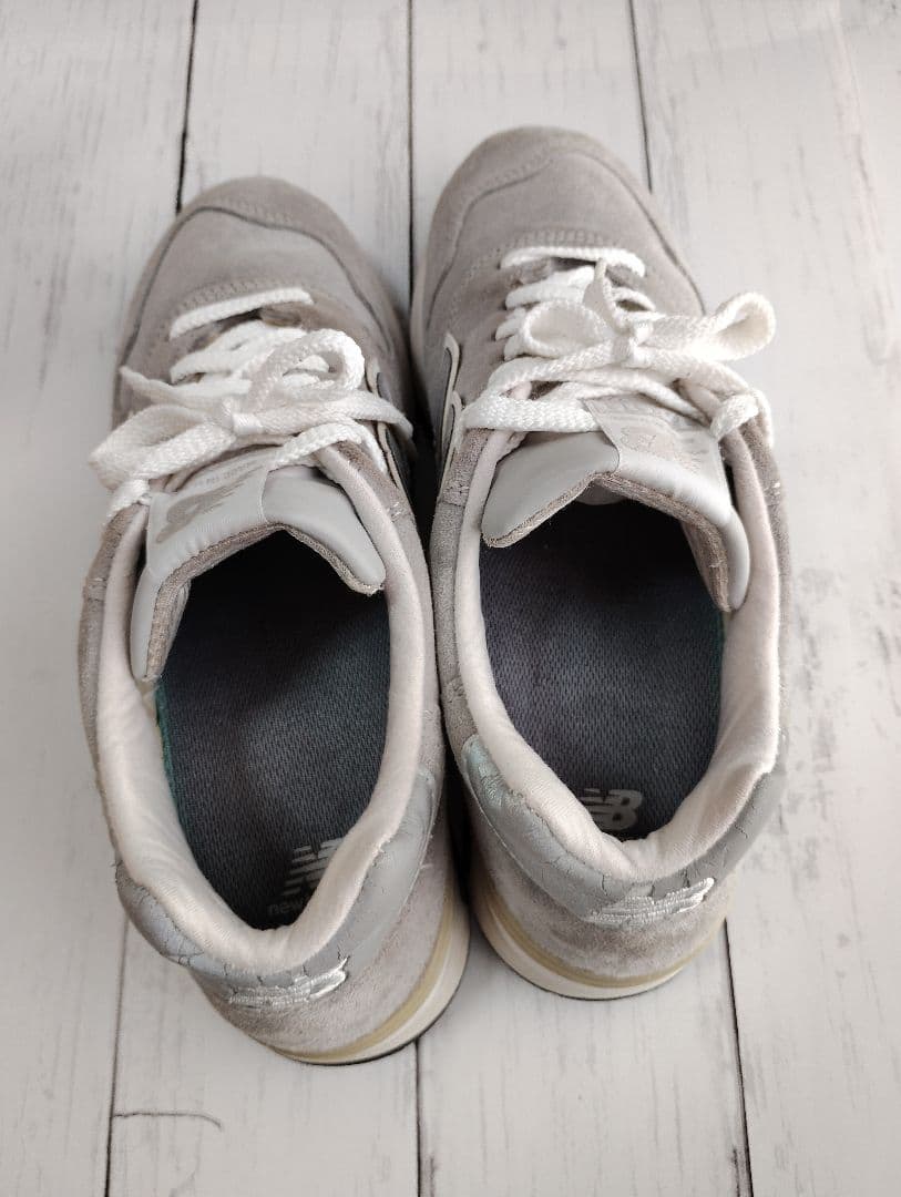 New Balance 1400 グレー スニーカー 25cm スエード New Balance 1400 グレー スニーカー 25cm スエード