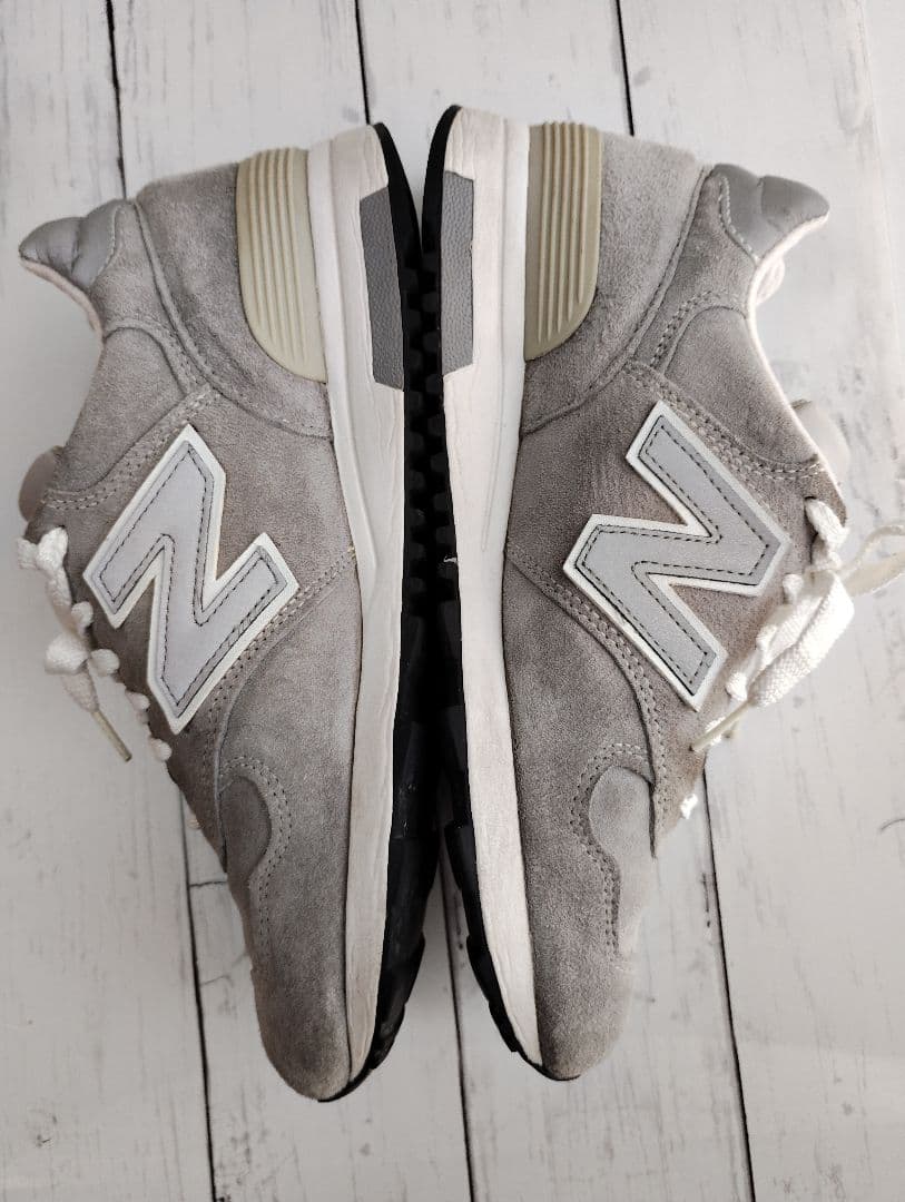New Balance 1400 グレー スニーカー 25cm スエード New Balance 1400 グレー スニーカー 25cm スエード