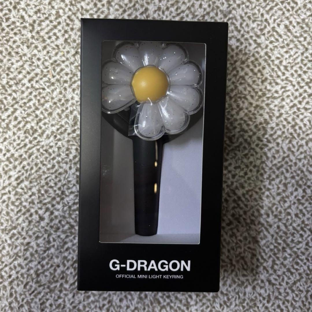 G-DRAGON ジヨン　ペンライト　2本セット　Übermensch 展示会 G-DRAGON Ubermensch MD ペンライト2本セット ジヨン - メルカリ