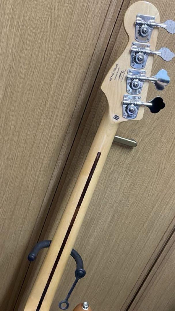 ベース SQUIER Classic Vibe '70s Jazz Bass