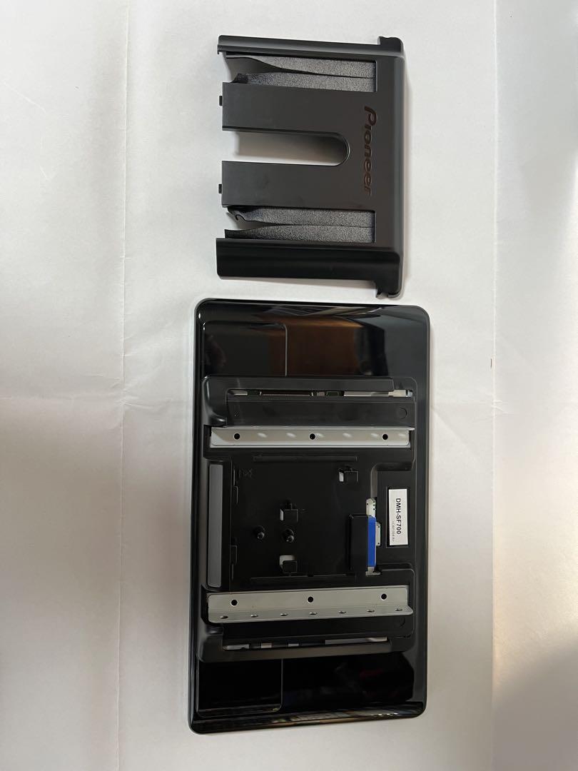 カロッツェリア DMH-SF700 9V型ヘッドユニット