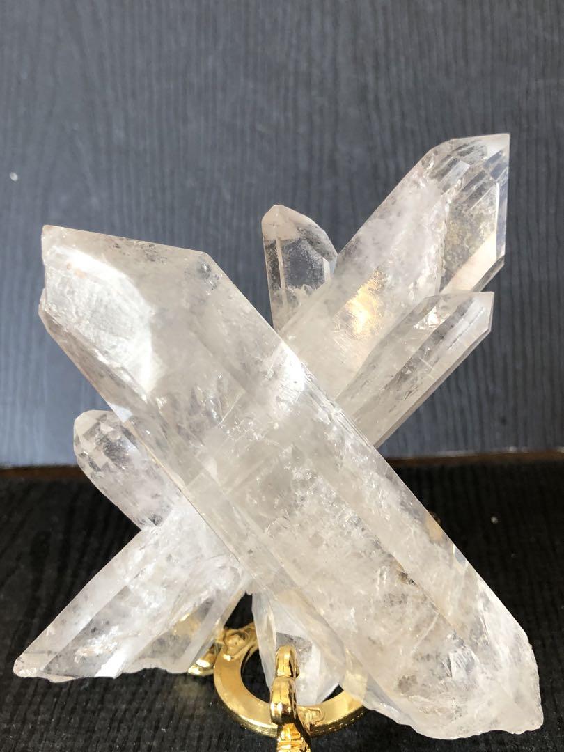 ❤️レア　形良く　強いパワー　透明度拔群　極みの逸品　水晶クラスター