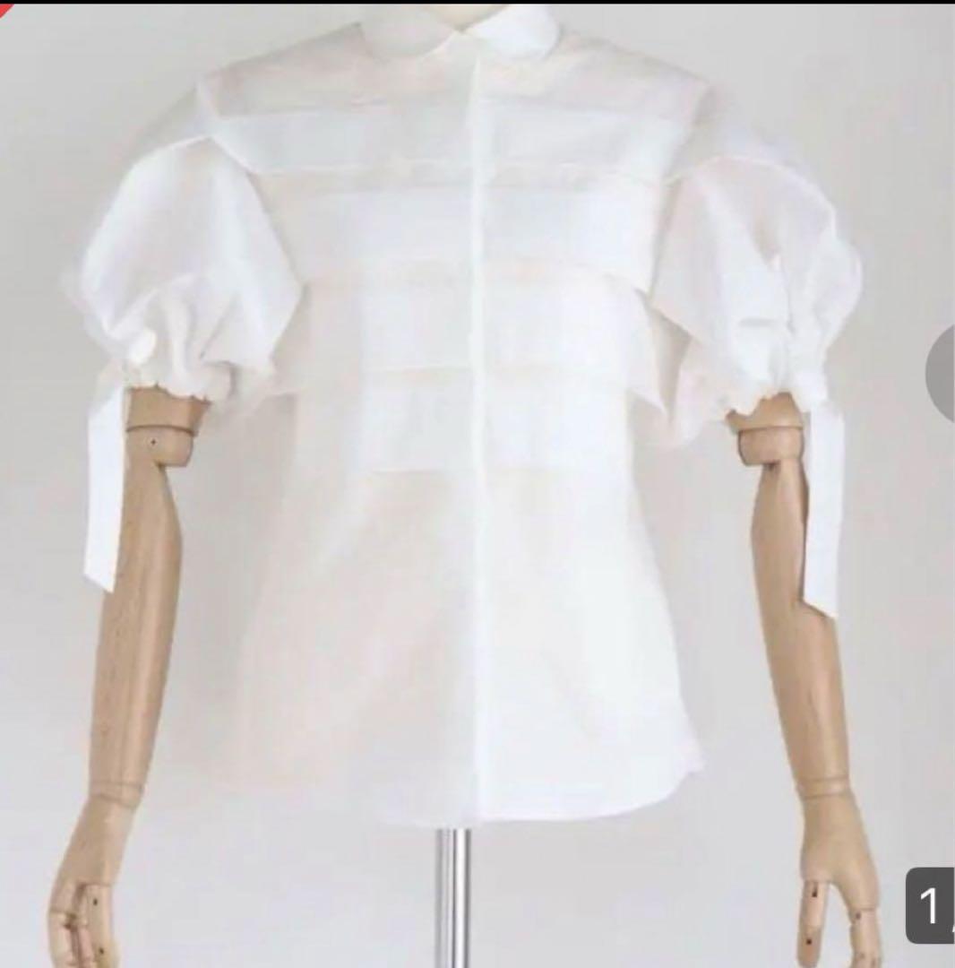 Girlish / St. Ceciliaタックブラウス　新品未使用