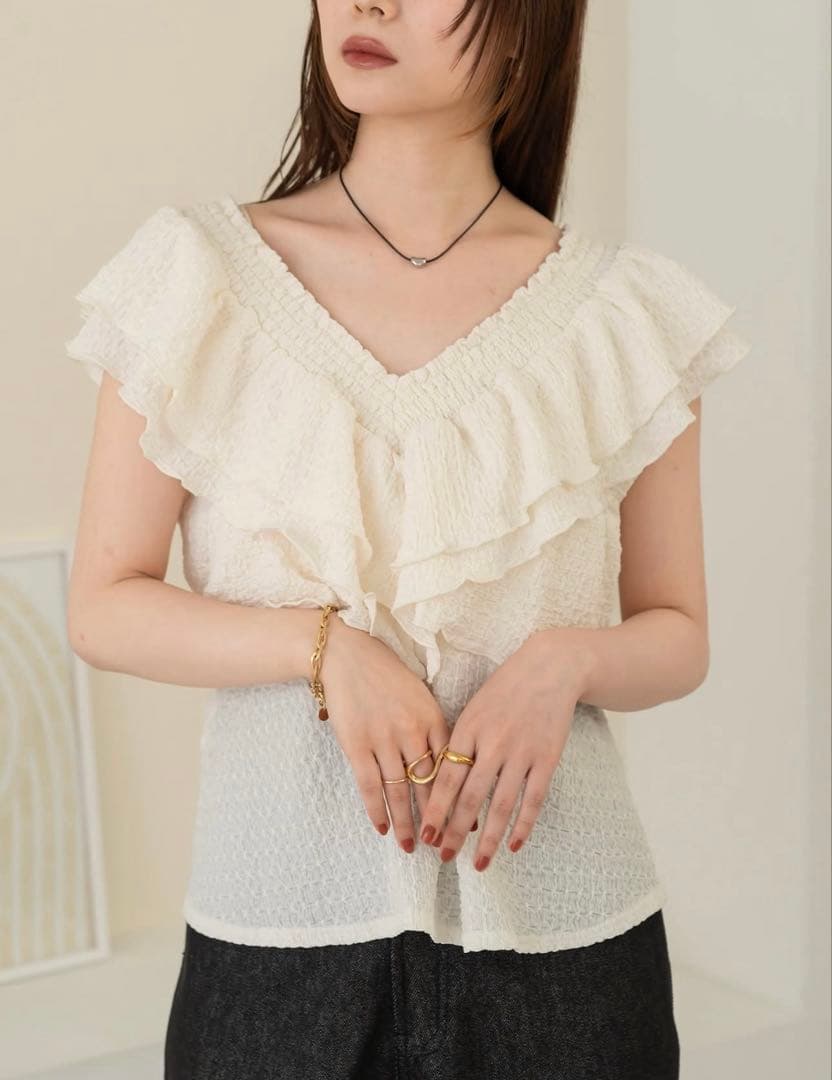 シャーリングフリルブラウス　アイボリー