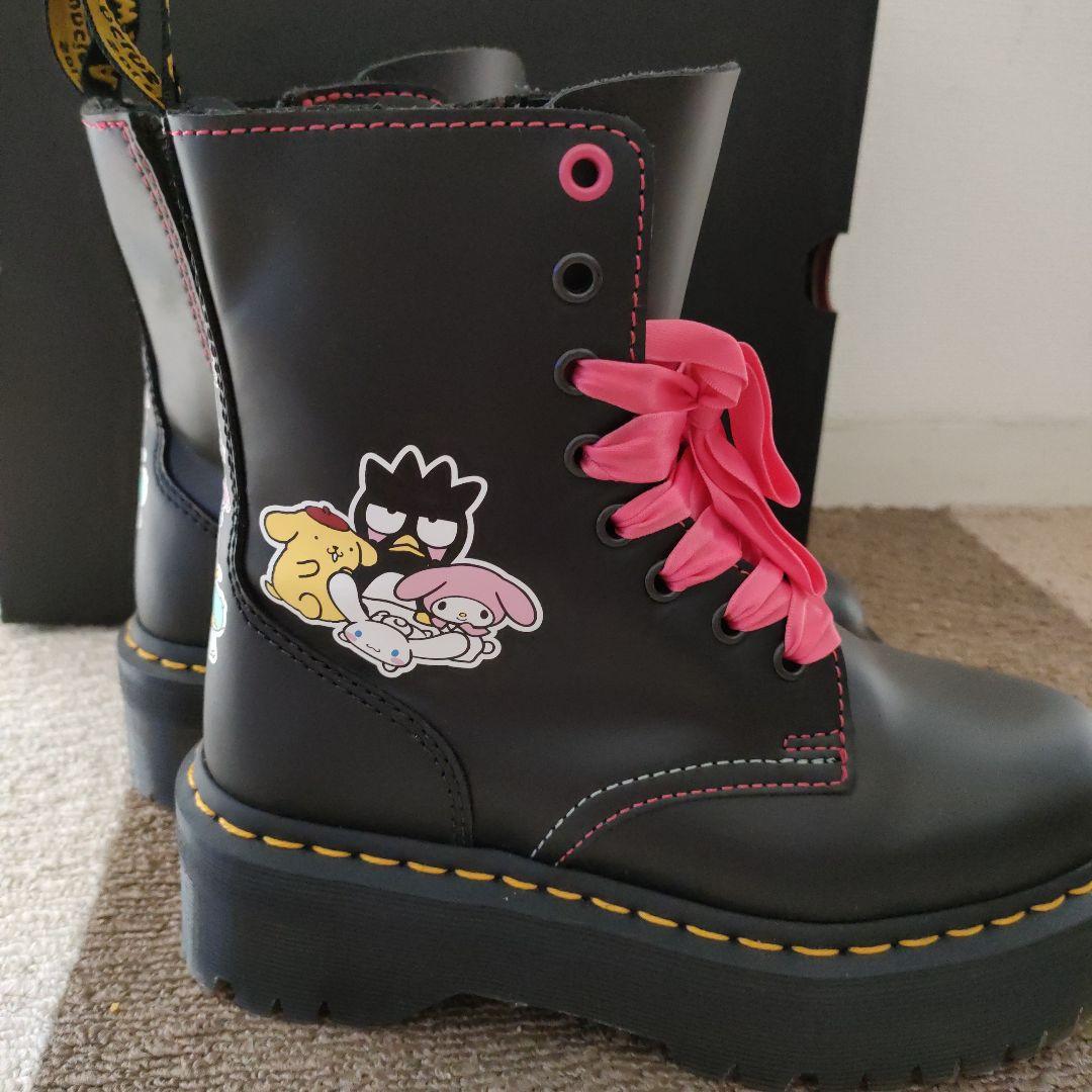 Dr.Martens×HELLOKITTY　ブーツ