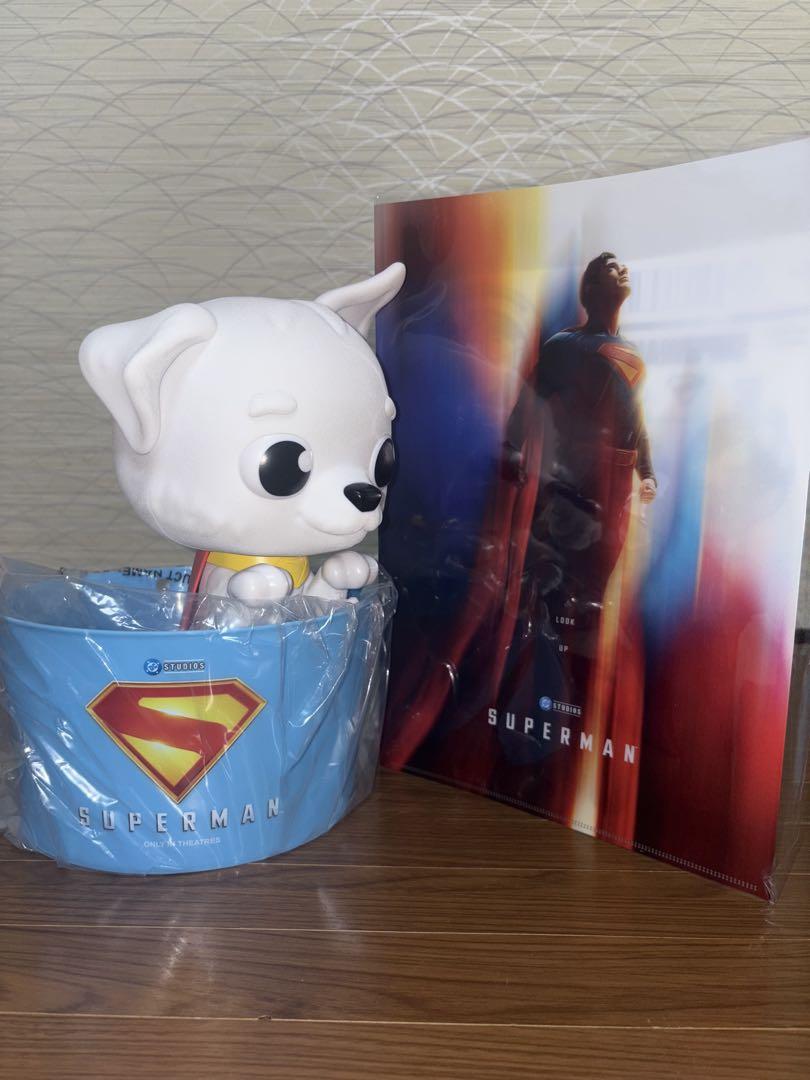 スーパーマン 2025 かわいい　ポップコーンボウル、犬の置物