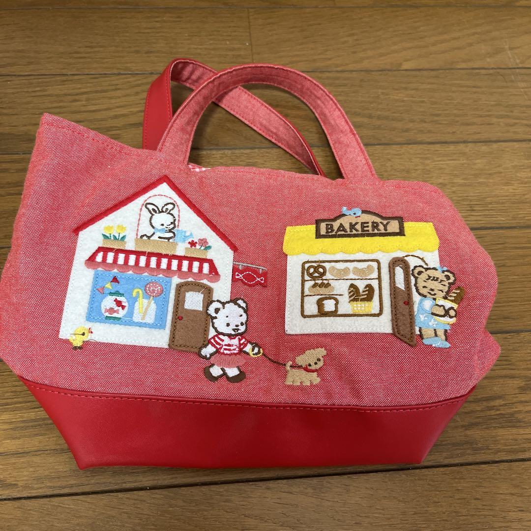familiar 刺繍デザイン バッグ サイズ: 32×43cm デニムバッグ | ファミリア公式サイト