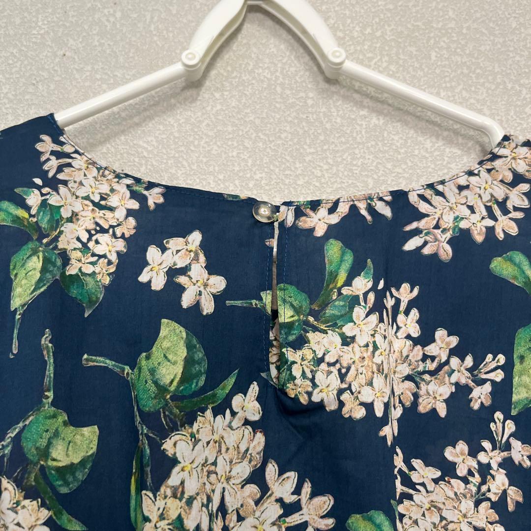 ハンドメイドVネックワンピース