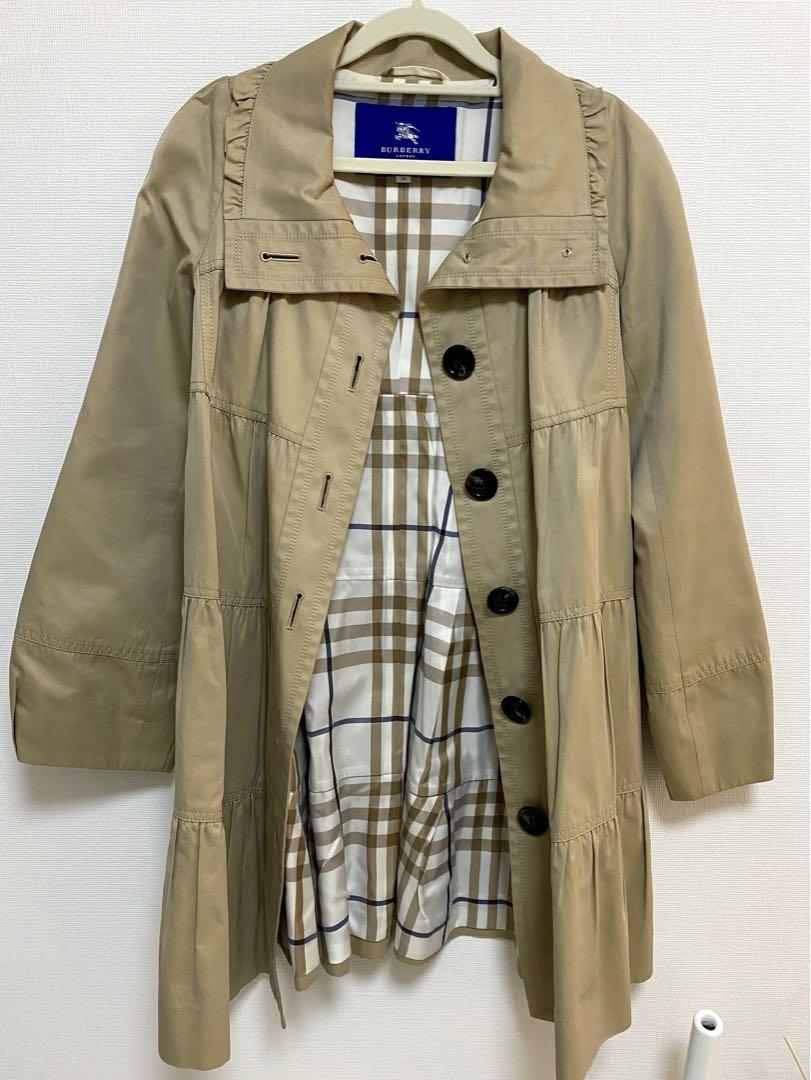 極美品【Burberry Blue Label】フリル調トレンチコート