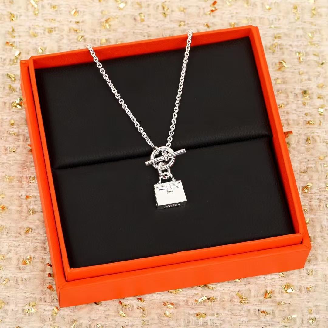 HERMES ロック型ペンダント ネックレス ❤️HERMES ❤️ロック型ペンダントネックレス - メルカリ
