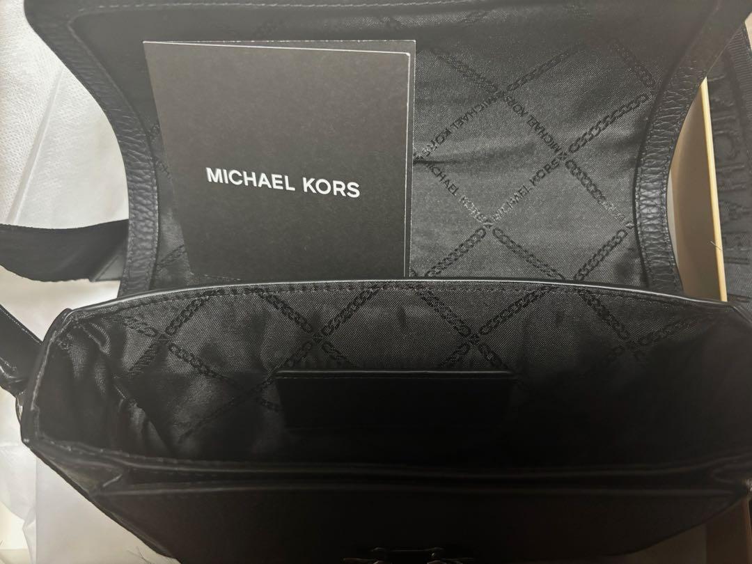 MICHAEL KORS MENS HUDSON ペブルレザー クロスボディ