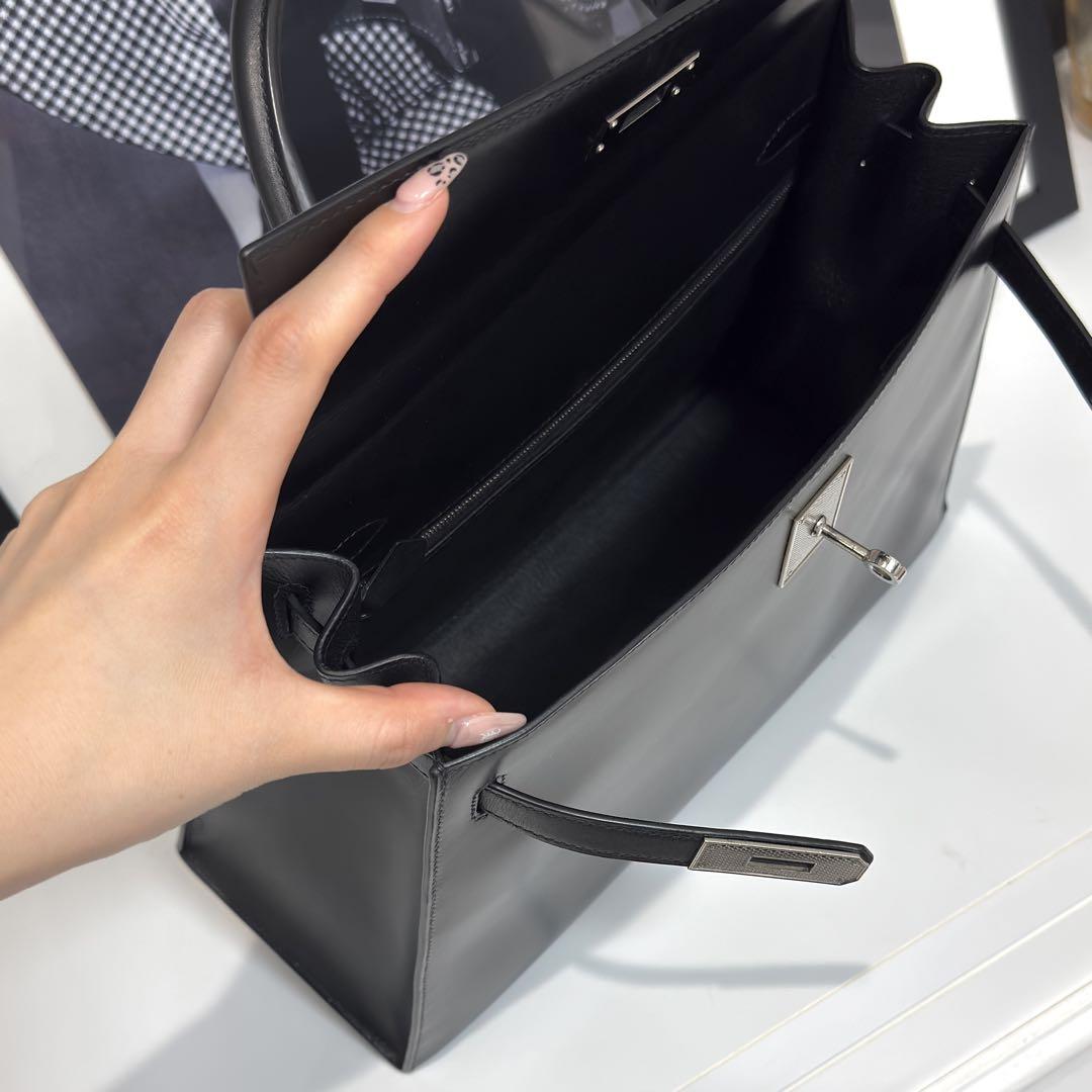 HERMES エルメス ケリー32 ボックスカーフ ブラック ギロッシュ金具