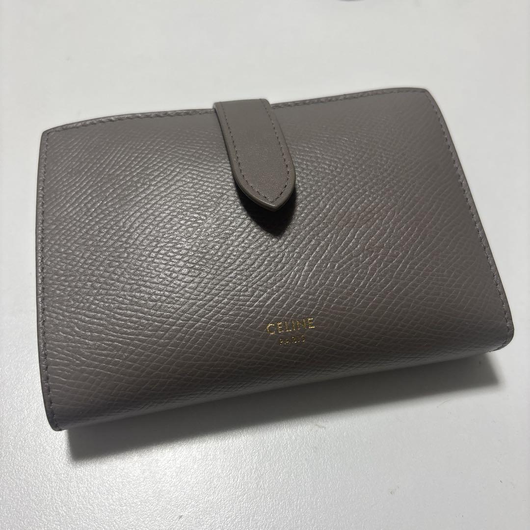 L*e様 CELINE グレー 2つ折り財布 保存袋・箱付き CELINE グレー 二つ折り財布