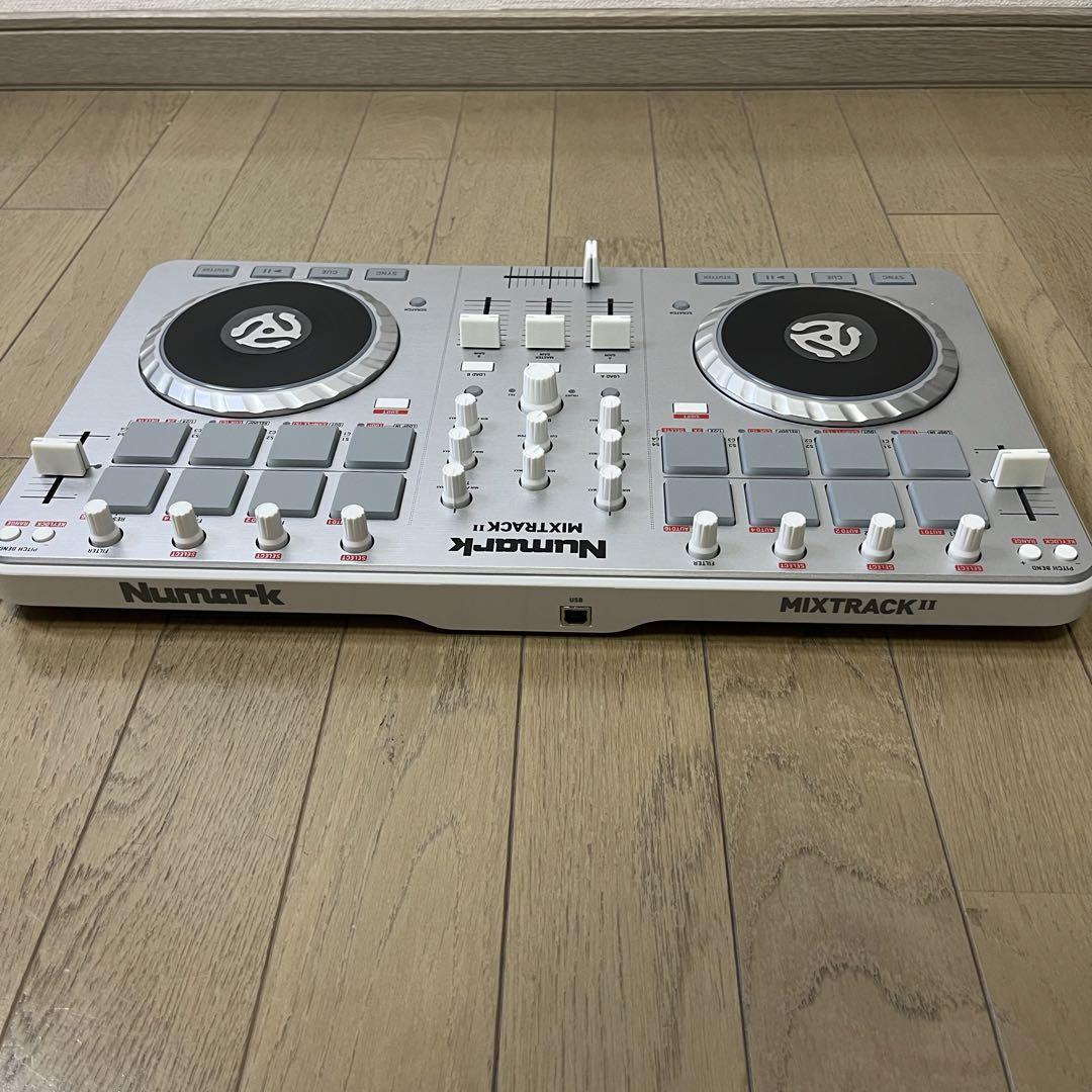おつかれさま　Numark Mixtrack II