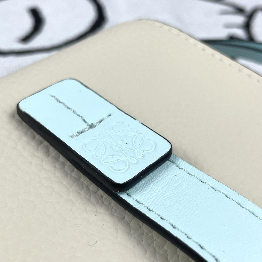 美品ロエベ 財布 二つ折 LOEWE