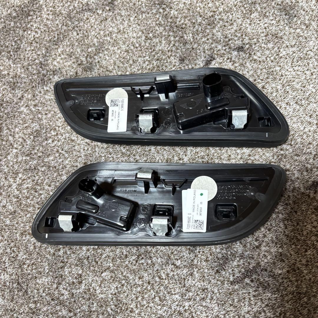 MINI純正F56 F55 F57サイドスカットル