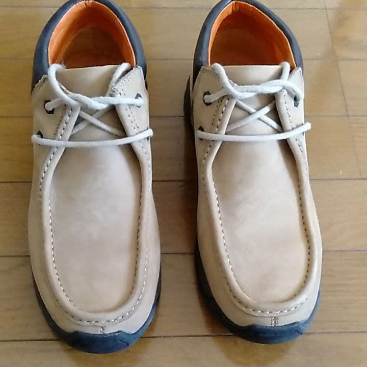 ネクスト　ハイカット　シューズ