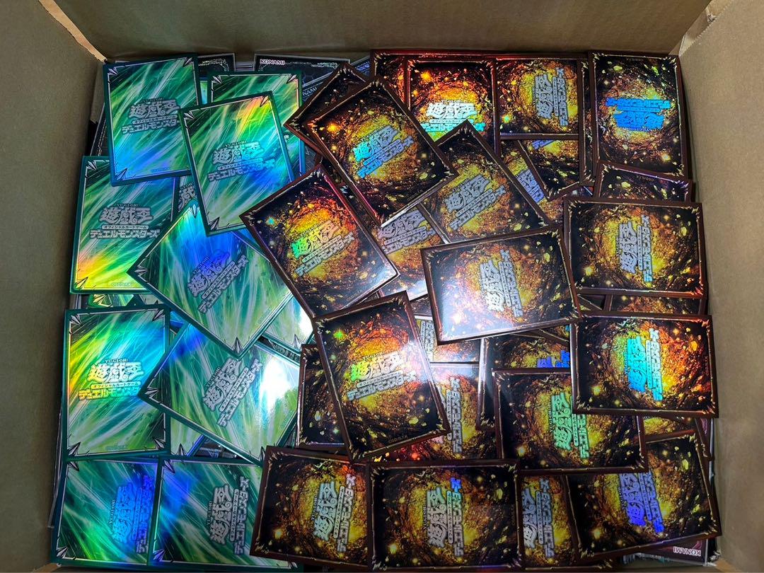 遊戯王 全スリーブ付き 大量 まとめ売り 約35000枚 引退品