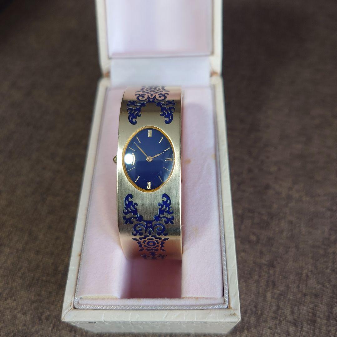 Viviene Westwood バングル 腕時計 ヴィヴィアンウエストウッドVivienne Westwood