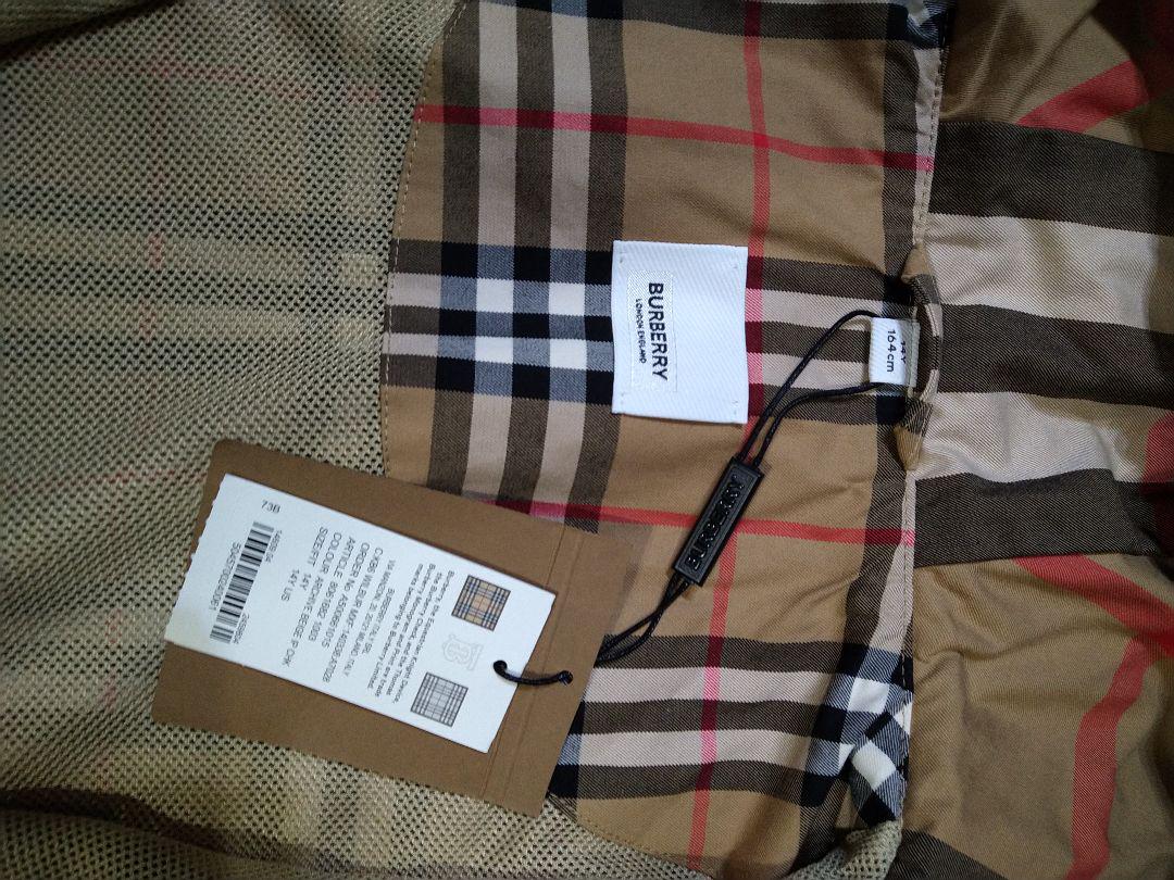 希少入手困難】Burberry チェック柄 フード付きジャケット