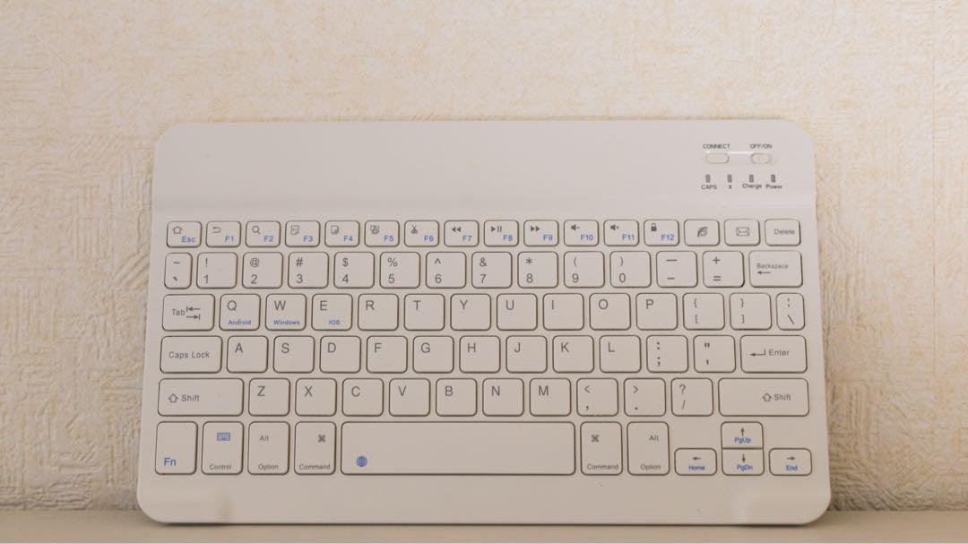 Apple iPad (第７世代) 10.2インチ 32GB シルバー