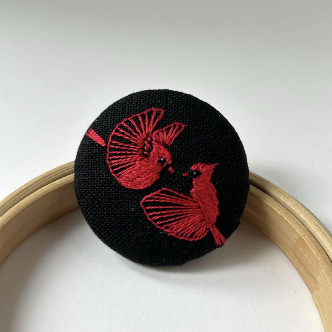 ハンドメイド刺繍ブローチ　bulaunbulaun様ご確認ページです。