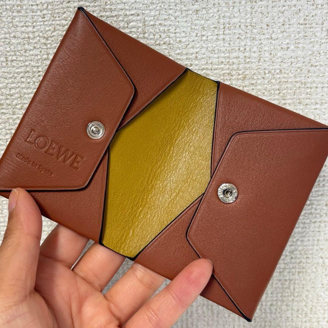 正規品・美品【LOEWE】ロエベ カードケース 財布 2つ折り ブラウン